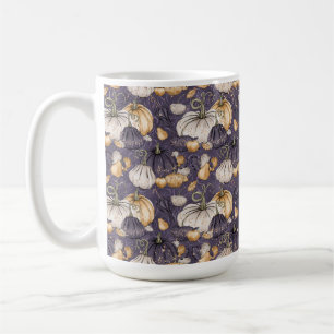 TAZA DE CAFÉ MORADO CON CREMA DE NARANJA Y CALABAZAS MORADAS