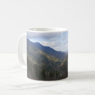 Taza De Café Morton con vistas a las montañas de los Grandes Ah