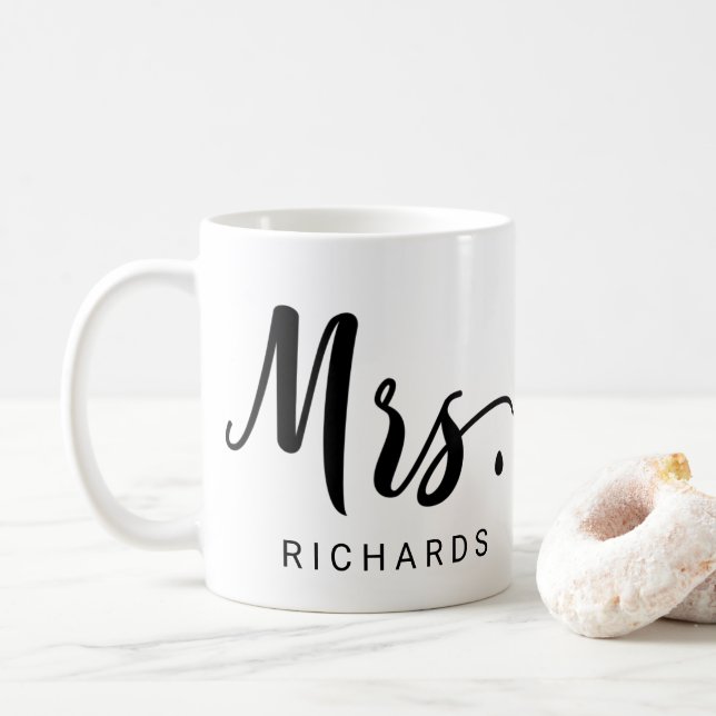 Taza De Café MRS. Tipografía (Con donut)