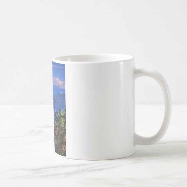 Taza De Café Mt. Capilla de la montaña del alerce (Derecha)