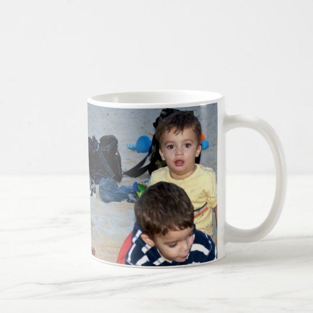 Taza De Café Muchachos en la playa (Derecha)