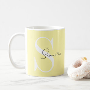 Taza De Café Mug clásico de monograma amarillo Pastel personali