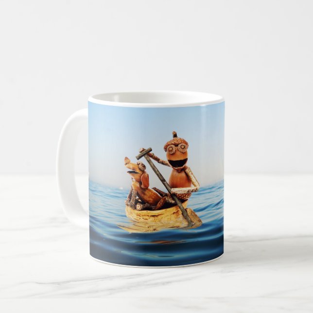 Taza De Café Mug con elfo de bellota en el barco en el mar (Anverso izquierdo)