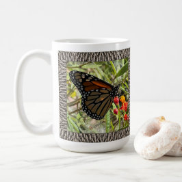 Taza De Café Mug de café inspirador con monarca en la hierba de