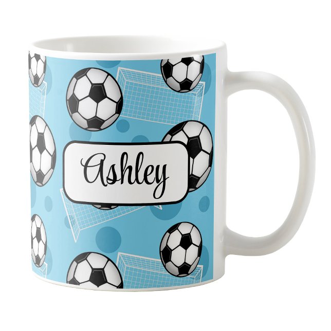 Taza De Café Mug de fútbol azul personalizado (Personalized Blue Soccer Mug at Amy's Coffee Mugs on Zazzle. )