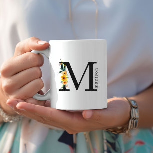 Taza De Café Mug de monograma con floral M con nombre editable