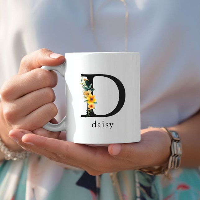 Taza De Café Mug de Monograma Floral D con nombre editable (Floral D Monogram Mug with Editable Name. Yellow, Orange & Greenery Watercolor Flowers.)
