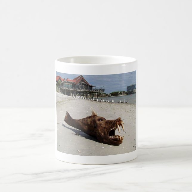 Taza De Café Mug de monstruo marino por Juan Cabana (Centro)