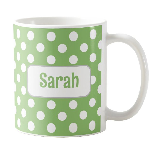 Taza De Café Mug de puntos de polka verde personalizada (Personalized Green Polka Dot Mug at Amy's Coffee Mugs on Zazzle. )