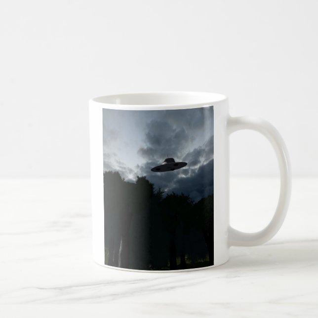 Taza De Café Mug. de Saucer volador clásico (Derecha)