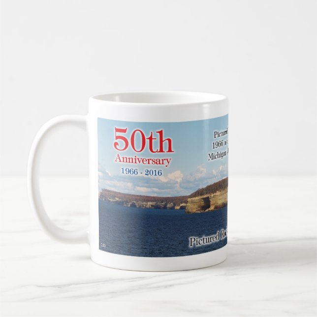 Taza De Café Mug. del 50 aniversario de las Rocas pintadas (Izquierda)