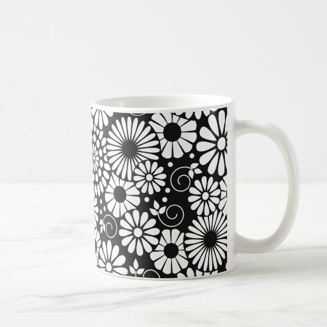 Taza De Café Mugre de flores blancas negras retro (Derecha)