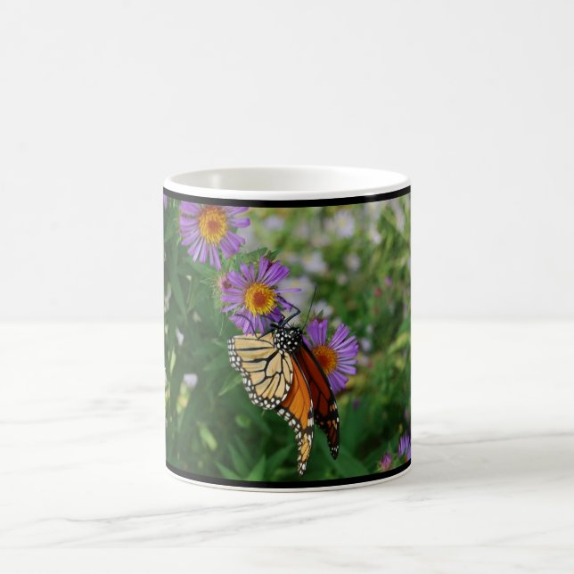 Taza De Café Mugre de mariposa monarca (Centro)