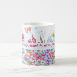Taza De Café Mugre personalizada con mariposa floral de verano