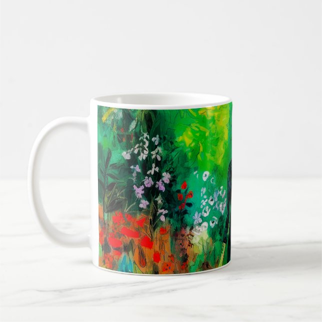 Taza De Café Mujer en la hermosa pradera verde (Izquierda)