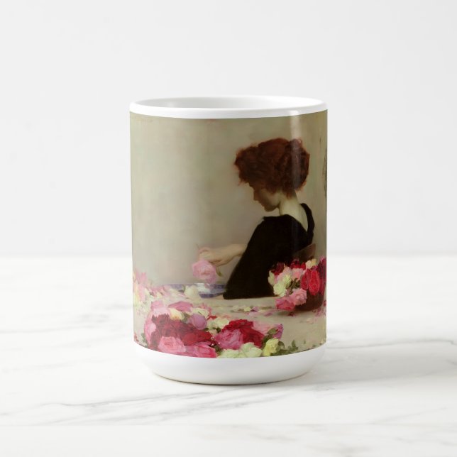 Taza De Café Mujer haciendo Pot Pourri (por Herbert Draper) (Centro)