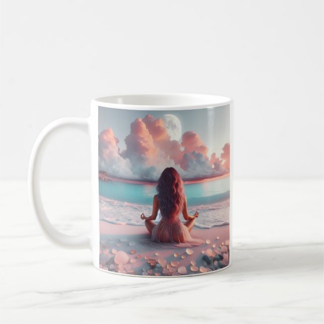Taza De Café Mujer hermosa meditando en Beach Blank (Izquierda)