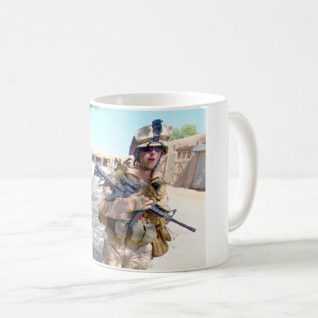 TAZA DE CAFÉ MUJERES COMBATIENTES DE EE. UU. (Anverso derecho)