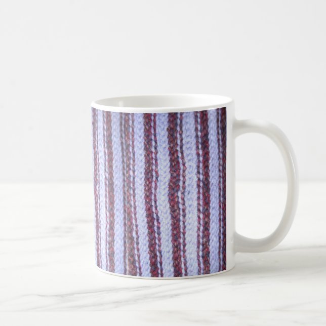 Taza De Café Muñeca "Crocheted" de rayas moradas (Derecha)