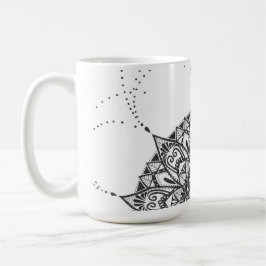 Taza De Café Muñeca de café de mandala blanca y negra