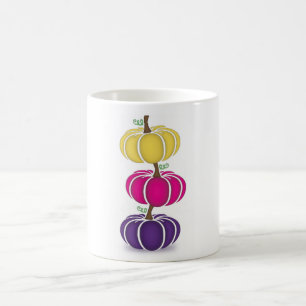 Taza De Café Muñeca de calabaza amarilla, rosa y morada apilada