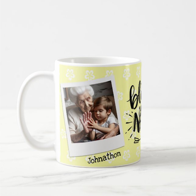 Taza De Café Muñeca fotográfica personalizada con floral amaril (Izquierda)