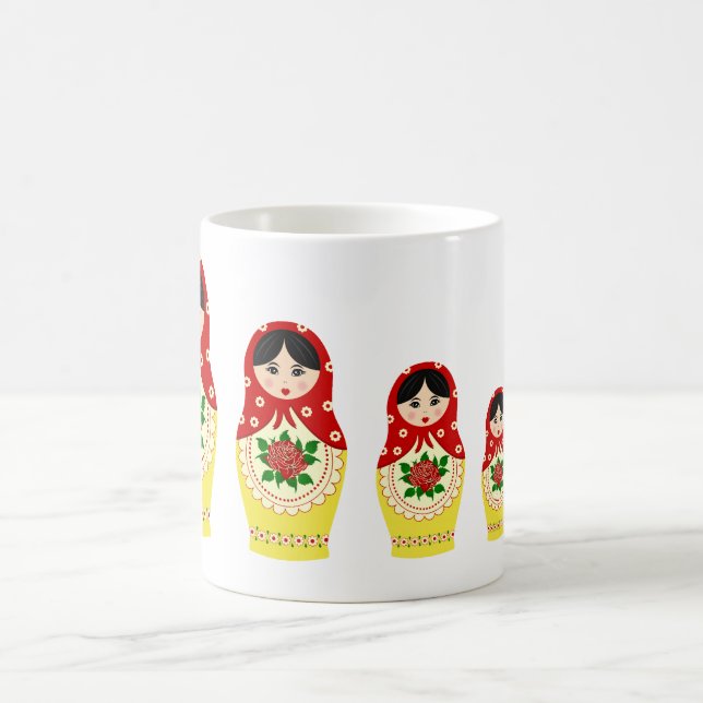 Taza De Café Muñecas de Matryoschka rojas (Centro)