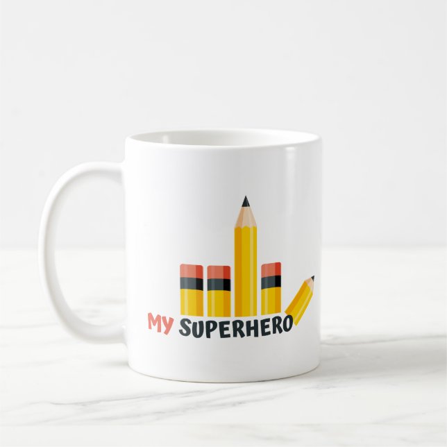 Taza De Café My Superhero Pencil Mug (Izquierda)