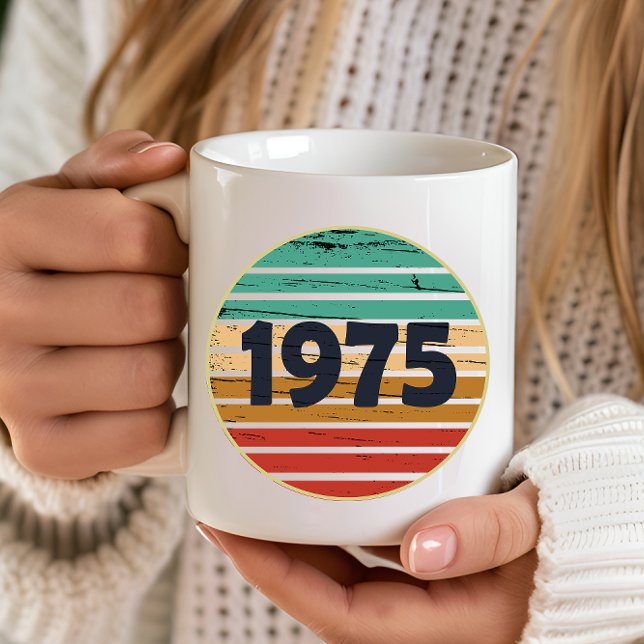 Taza De Café Nacido en 1975, regalo de 50 años (Subido por el creador)