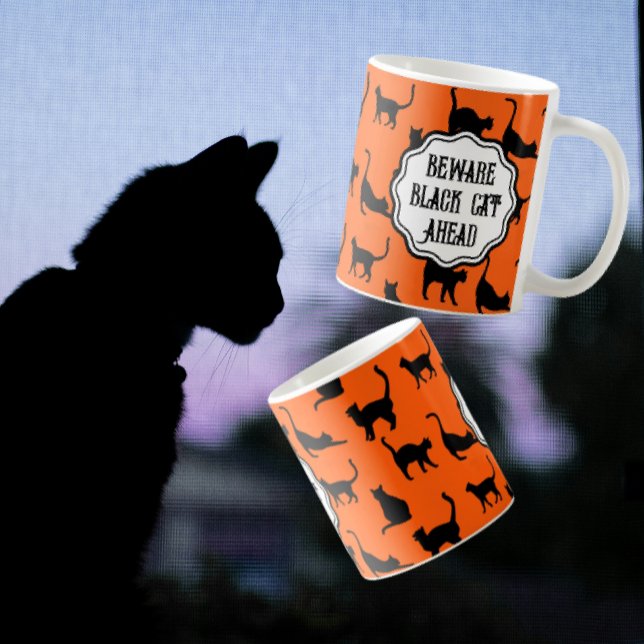 Taza De Café Naranja de Halloween con gato negro (Your favorite cat lady would 
Love this mug!)