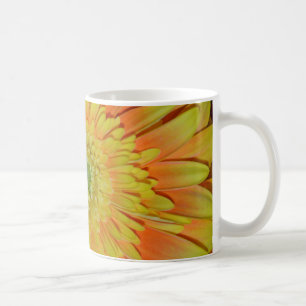 Taza De Café Naranja y flor germinal amarilla