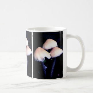 Taza De Café Naturaleza de los hongos de medianoche