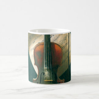 Taza De Café Naturaleza muerta de violín viejo de William Micha