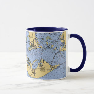Taza de café náutica de la carta de la isla de