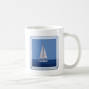 Taza De Café Navegación en el azul de océano