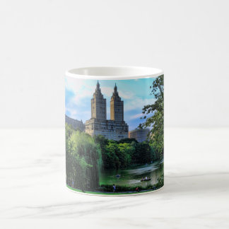 Taza De Café Navegantes en el lago central Park, San Remo