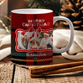 Taza De Café Navidad caprichosa de cuadros rojos retro