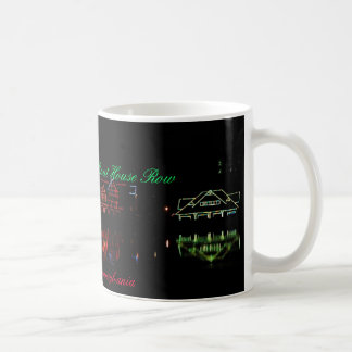 Taza De Café Navidad en la fila de la casa barco