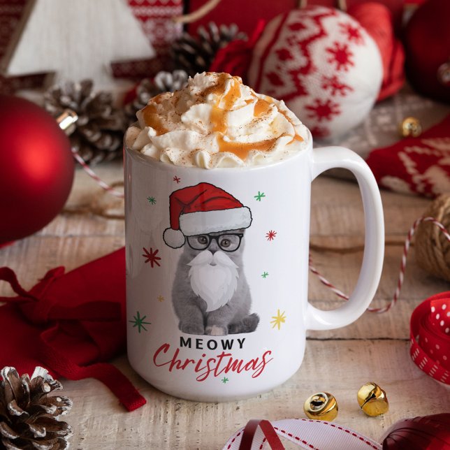 Taza De Café Navidades adorables y bonitos de Santa Kitten Meow (Shown in 15oz size. Available in multiple mug types and capacities.)