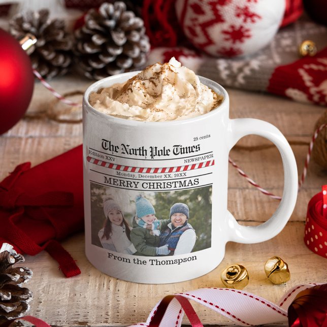 Taza De Café Navidades adoran foto caprichosa de prensa impresa (Christmas whimsical cute fun Newspaper custom photo mug. )