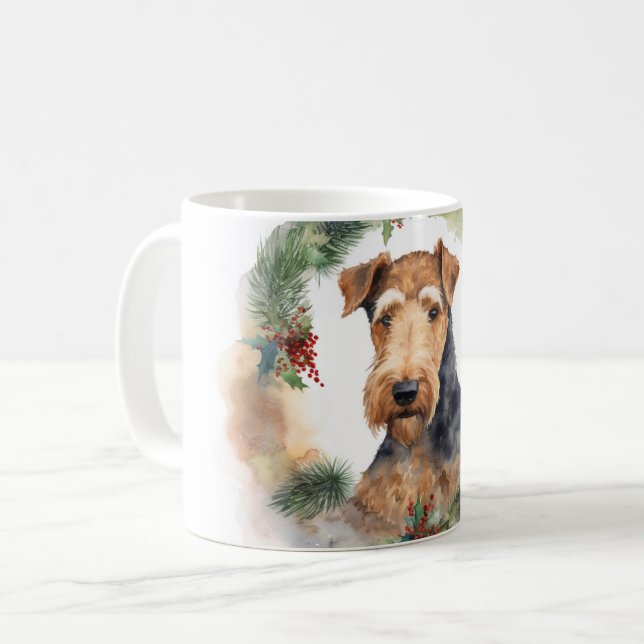 Taza De Café Navidades de Airedale Wreath Festive Pup (Anverso izquierdo)