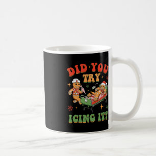 Taza De Café Navidades de enfermería de la UCI retro Gingerbrea