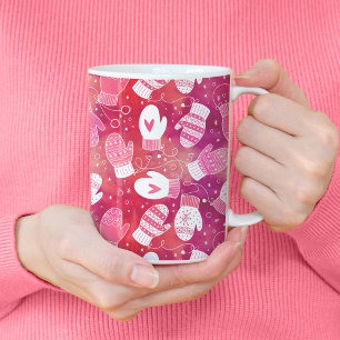 Taza De Café Navidades de invierno reducen el patrón en rosa