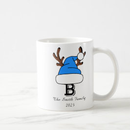 Taza De Café Navidades de la familia Blue Santa Hat Monogram