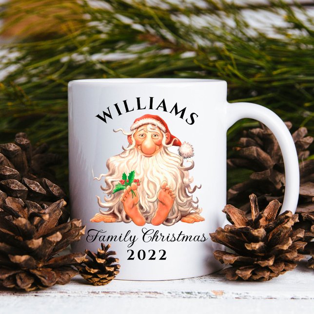 Taza De Café Navidades de la familia Retro Santa con nombre y a (Subido por el creador)
