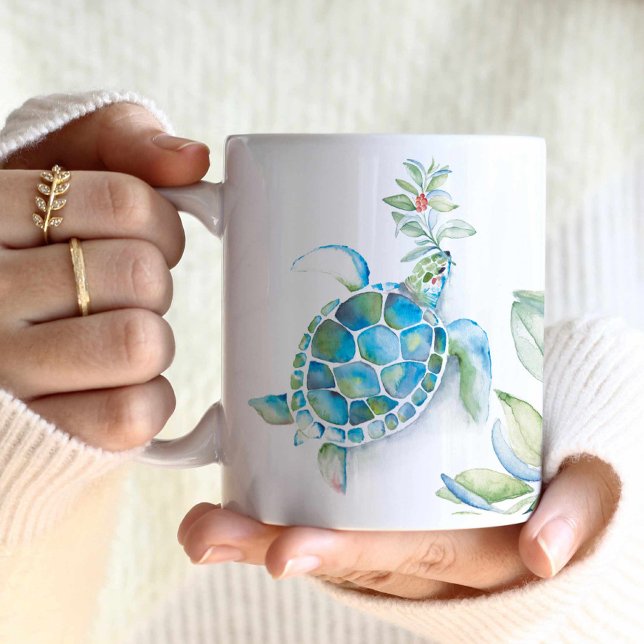 Taza De Café Navidades de playa Mares y Saludos (Beach Christmas coffee mugs watercolor sea turtle and botanical art by Victoria Grigaliunas)