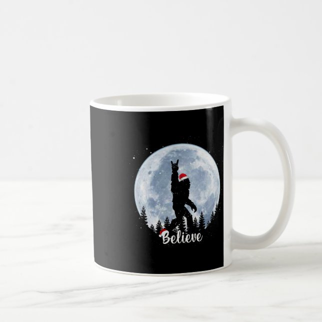 Taza De Café Navidades de Santa Bigfoot Rock Roll Sasquatch Bel (Derecha)