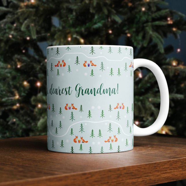 Taza De Café Navidades escandinavos zorros en bosque de nieve (Scandinavian Custom Christmas mug with your text and cute woodland foxes and fir trees)