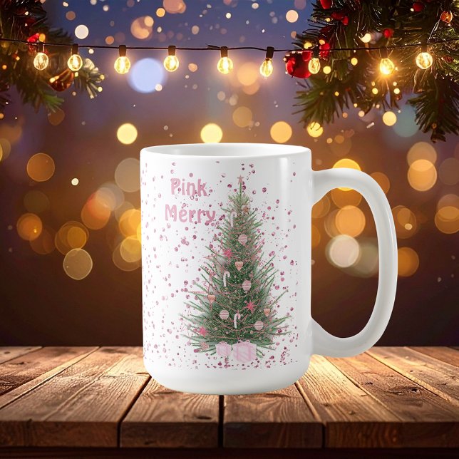 Taza De Café Navidades "merry" rosados con árbol de pino rosado ("Pink Merry" I Christmas Pine Tree Personalized Coffee Mug)