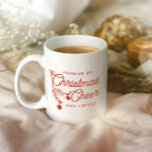Taza De Café Navidades modernos saludan a elegante Mistletoe<br><div class="desc">Funny Holiday Mug leyendo Corriendo con Navidades Cheer y Café con un minimalista ilustracion de mistletoe. El sencillo diseño de la tipografía hace de esto un regalo elegante,  lindo o un obsequio de medias para mamá,  esposa o novia para Navidades ¡Buenos días!</div>
